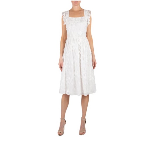 julia jordan Dresses & Skirts - NWT Julia Jordan Romantic Floral Applique Dress